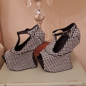 Jeffrey Campbell Heelless Nightwalkers, Size 6.5